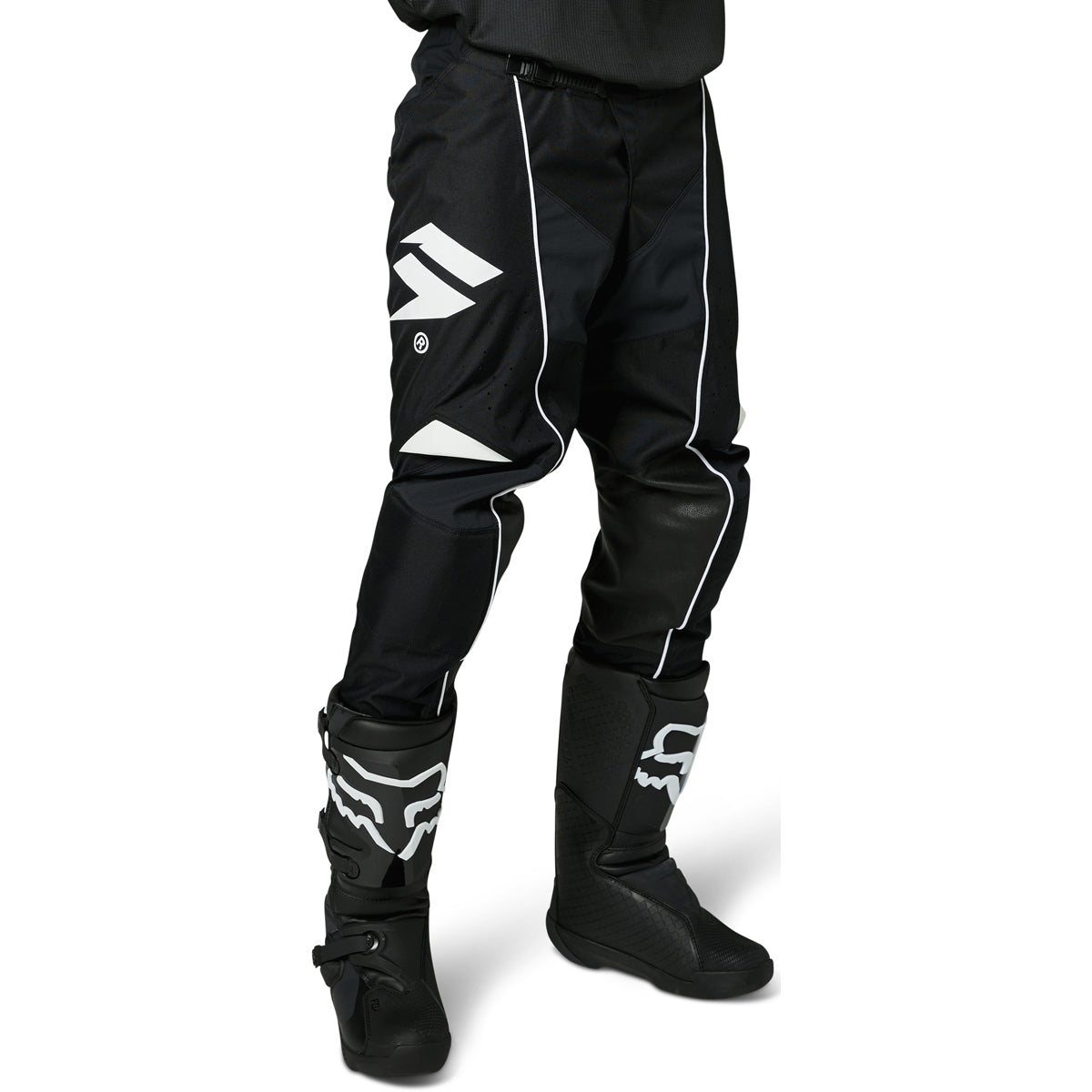 Rokr Pant Black/White combines durability, flexibility, and comfort